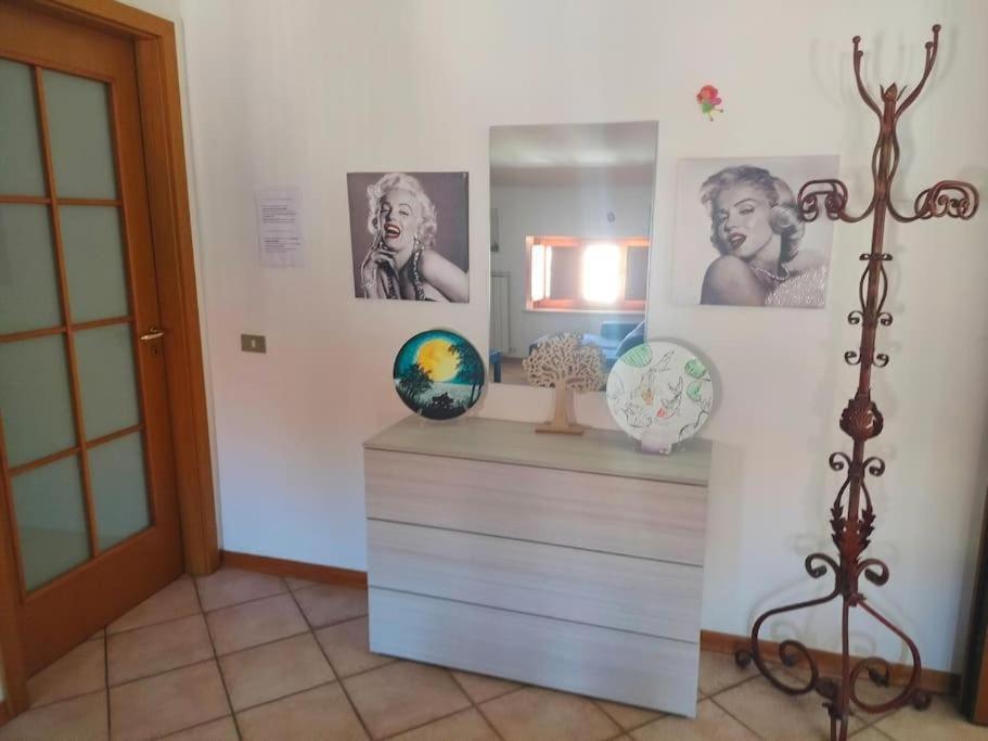 B&B Via Roma N. 12 Valfabbrica Exteriör bild