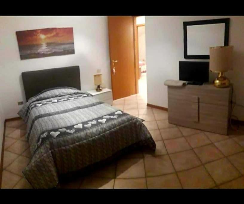 B&B Via Roma N. 12 Valfabbrica Exteriör bild